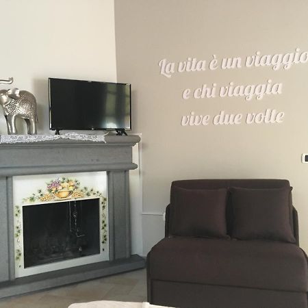 Nonna Laura Bed & Breakfast ปอมเปอี ภายนอก รูปภาพ