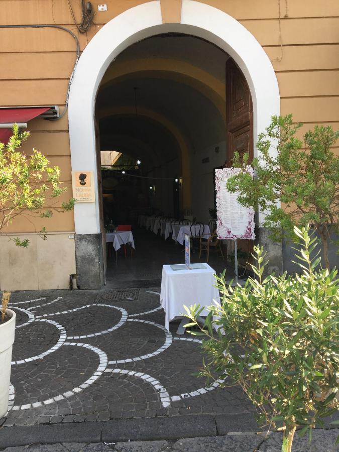 Nonna Laura Bed & Breakfast ปอมเปอี ภายนอก รูปภาพ