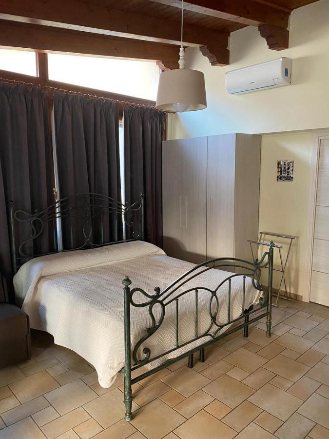 Nonna Laura Bed & Breakfast ปอมเปอี ภายนอก รูปภาพ